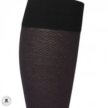 Stiliga stödstrumpor med brunt diskret mönster, bambu