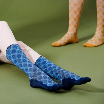 Blå stödstrumpor med lövmönster, bambu