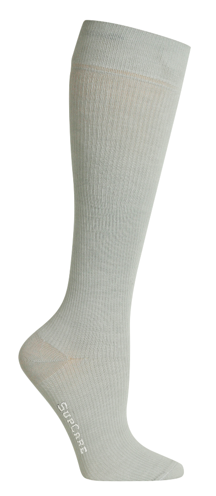 Stödstrumpor i bambu, bred modell, grå
