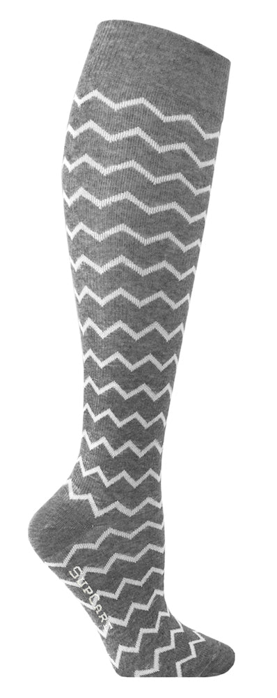 Grå stödstrumpor sicksack