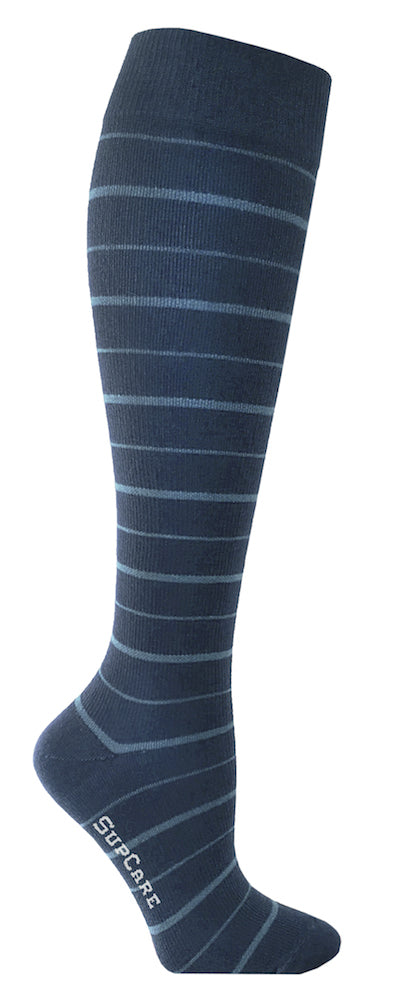 Blå stödstrumpor med diskreta ränder, bambu