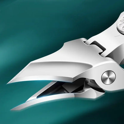 Bred nagelklippare med sned spets